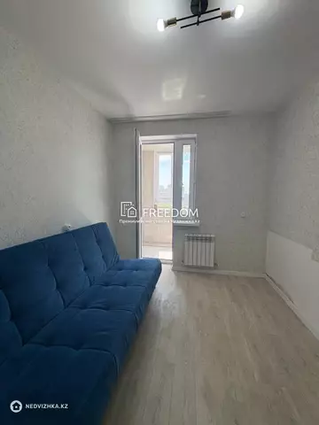 1-комнатная квартира, этаж 8 из 21, 42 м²