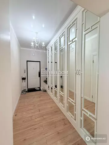 4-комнатная квартира, этаж 10 из 15, 129 м²