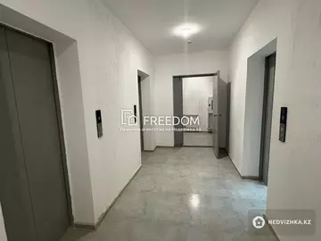2-комнатная квартира, этаж 3 из 21, 56 м²