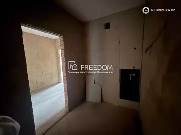2-комнатная квартира, этаж 3 из 21, 56 м²