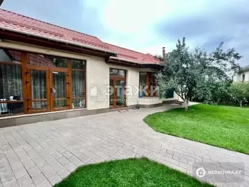 7-комнатный дом, 12 соток, 435 м²