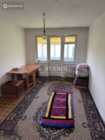 2-комнатная квартира, этаж 4 из 4, 48 м²