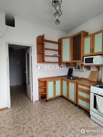 1-комнатная квартира, этаж 9 из 9, 37 м²