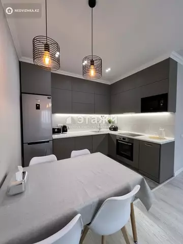 2-комнатная квартира, этаж 18 из 18, 66 м²
