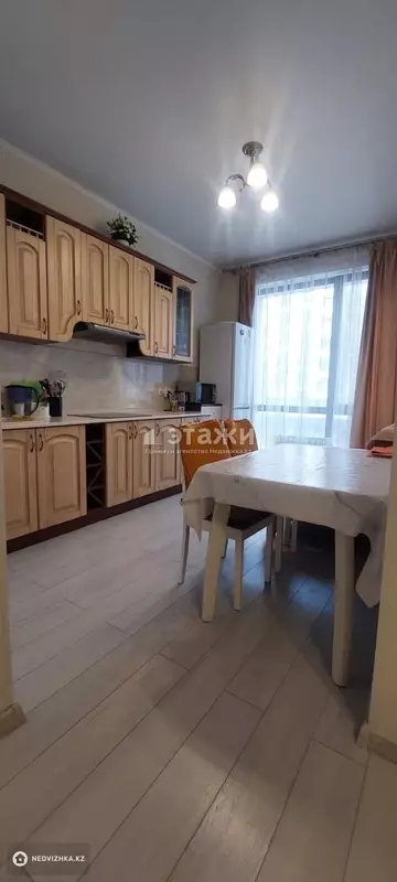50 м², 2-комнатная квартира, этаж 3 из 10, 50 м², на длительный срок, изображение - 2