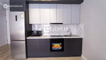 2-комнатная квартира, этаж 8 из 13, 70 м², на длительный срок