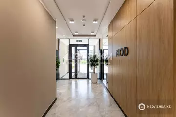 3-комнатная квартира, этаж 3 из 17, 101 м²