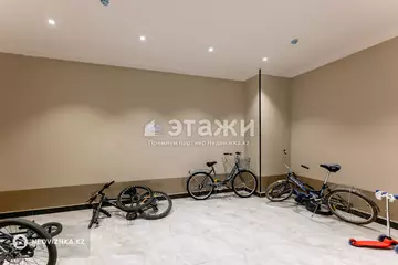 3-комнатная квартира, этаж 3 из 17, 101 м²