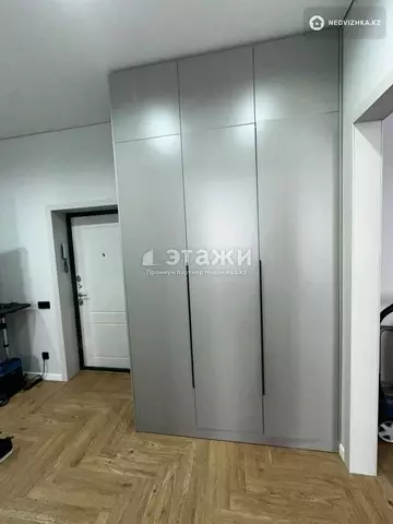2-комнатная квартира, этаж 13 из 18, 60 м²