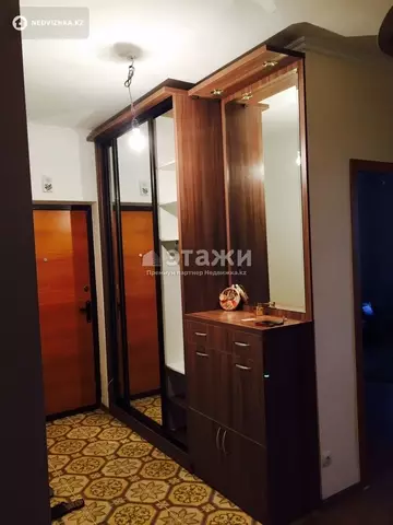 4-комнатная квартира, этаж 8 из 12, 97 м²