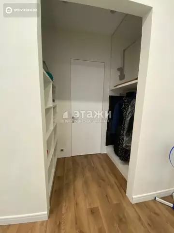 4-комнатная квартира, этаж 3 из 4, 140 м²