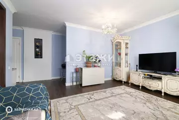 4-комнатная квартира, этаж 7 из 12, 119 м², на длительный срок