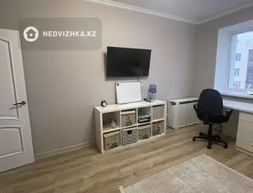 3-комнатная квартира, этаж 7 из 10, 74 м²