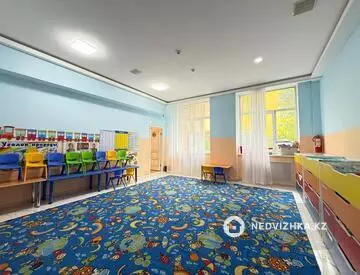 Помещение, этаж 1 из 1, В жилом доме, 317 м²