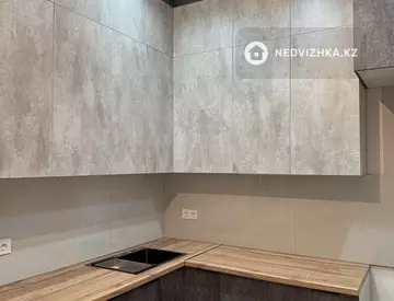 1-комнатная квартира, этаж 3 из 12, 39 м²