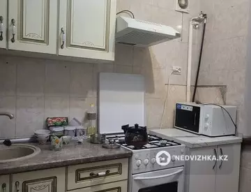 2-комнатная квартира, этаж 3 из 3, 44 м²