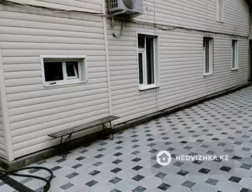 5-комнатная часть дома, 4 соток, 130 м²