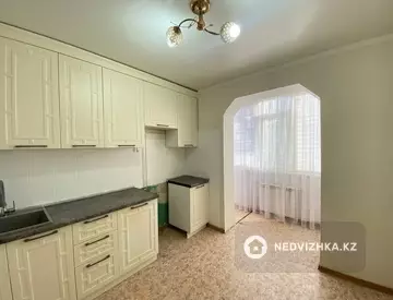 4-комнатная квартира, этаж 6 из 6, 93 м²