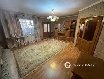 4-комнатная квартира, этаж 3 из 3, 82 м²
