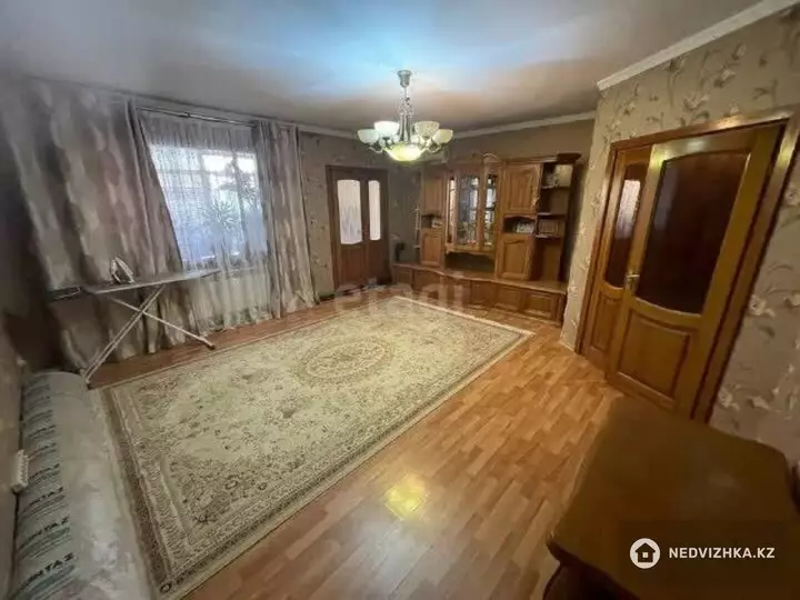 82 м², 4-комнатная квартира, этаж 3 из 3, 82 м², изображение - 1