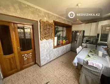 4-комнатная квартира, этаж 3 из 3, 82 м²