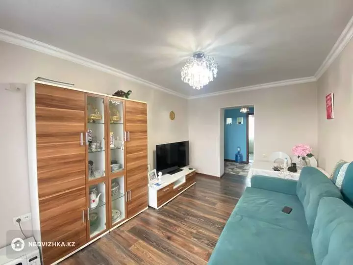 63.2 м², 3-комнатная квартира, этаж 4 из 6, 63 м², изображение - 1