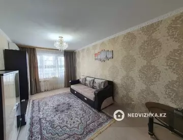 2-комнатная квартира, этаж 4 из 5, 45 м²