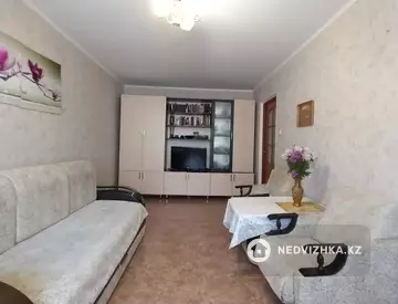 2-комнатная квартира, этаж 1 из 5, 49 м²