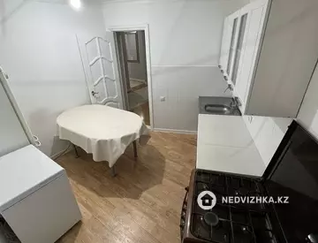 4-комнатная квартира, этаж 5 из 5, 81 м²