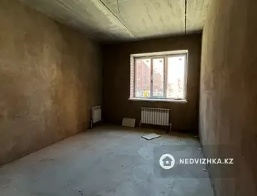 1-комнатная квартира, этаж 4 из 5, 57 м²