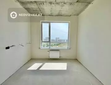 1-комнатная квартира, этаж 12 из 12, 43 м²
