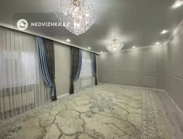 4-комнатный дом, 10 соток, 157 м²
