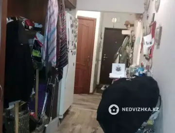 3-комнатная квартира, этаж 2 из 4, 64 м²