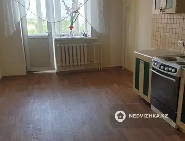 1-комнатная квартира, этаж 9 из 9, 45 м²