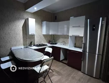 2-комнатная квартира, этаж 7 из 9, 60 м²