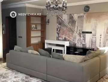 3-комнатная квартира, этаж 7 из 7, 135 м²