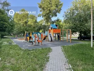 3-комнатная квартира, этаж 4 из 5, 63 м²