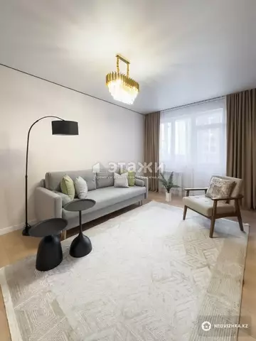 3-комнатная квартира, этаж 8 из 12, 70 м²