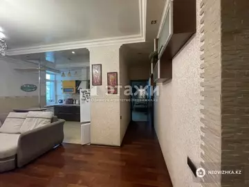 2-комнатная квартира, этаж 4 из 21, 92 м²