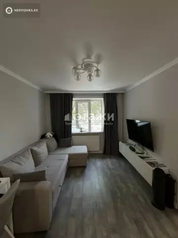 2-комнатная квартира, этаж 3 из 5, 46 м²