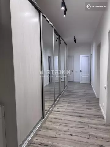 3-комнатная квартира, этаж 9 из 17, 123 м²