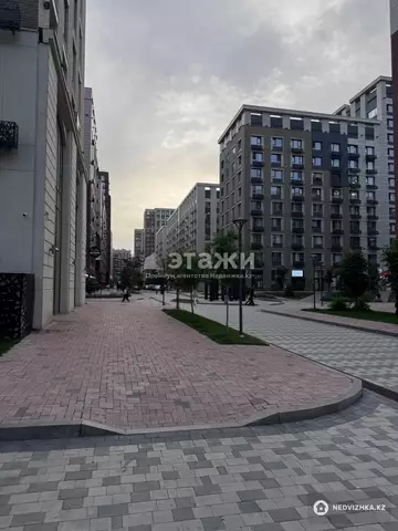 3-комнатная квартира, этаж 9 из 17, 123 м²