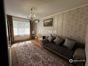 2-комнатная квартира, этаж 4 из 5, 52 м²