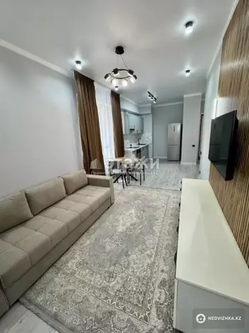 2-комнатная квартира, этаж 3 из 12, 50 м², на длительный срок