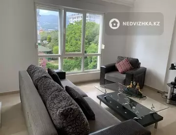 3-комнатная квартира, этаж 4 из 8, 130 м²