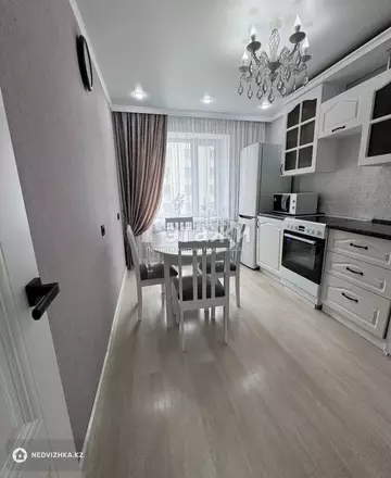2-комнатная квартира, этаж 3 из 6, 59 м²