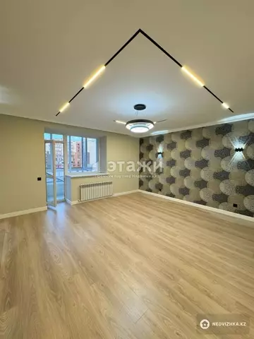 4-комнатная квартира, этаж 4 из 9, 120 м²