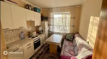1-комнатная квартира, этаж 2 из 12, 30 м²