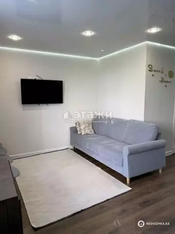 3-комнатная квартира, этаж 4 из 5, 60 м²