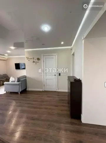 3-комнатная квартира, этаж 4 из 5, 60 м²